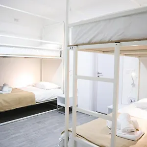 https://am-hostel.hotelssaintjulians.com