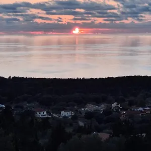 Belle View - Sea View & Sunset מלון